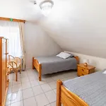 Les Charmes Premium For 20 Guests