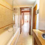 Casa vacanze Villa Les Charmes Premium Villa With Pool For 20 Guests