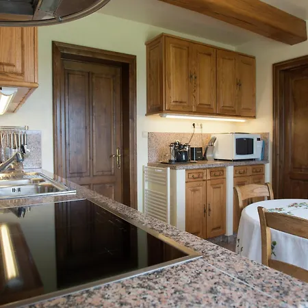 Semesterbostad Group Stay With Pool, Chevron *