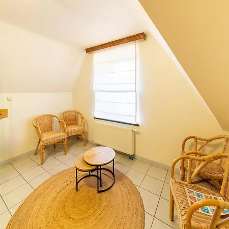 Les Charmes Premium For 20 Guests