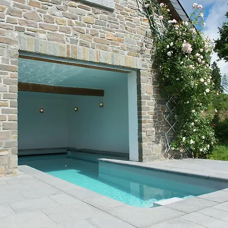 Spacious And Well Cared For House With A Panoramic * Habiemont
