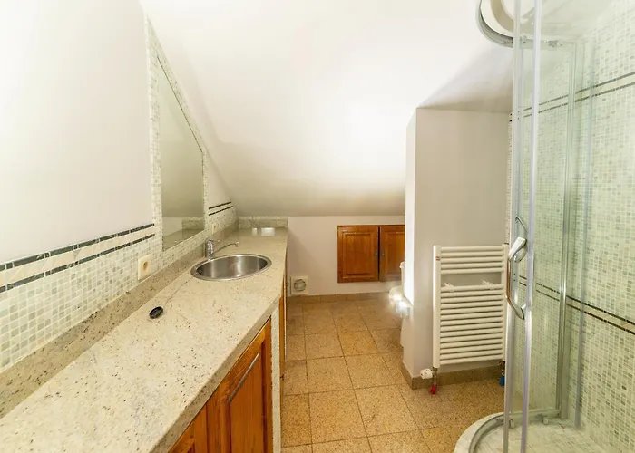 Vakantiehuis Villa Les Charmes Premium Villa With Pool For 20 Guests