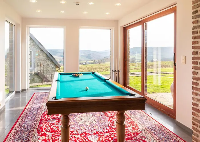 Vakantiehuis Villa Les Charmes Premium Villa With Pool For 20 Guests