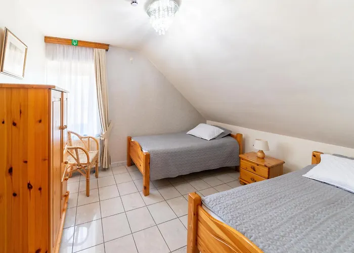 Villa Les Charmes Premium Villa With Pool For 20 Guests