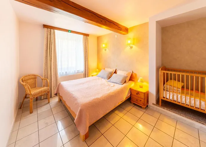 Vakantiehuis Villa Les Charmes Premium Villa With Pool For 20 Guests *