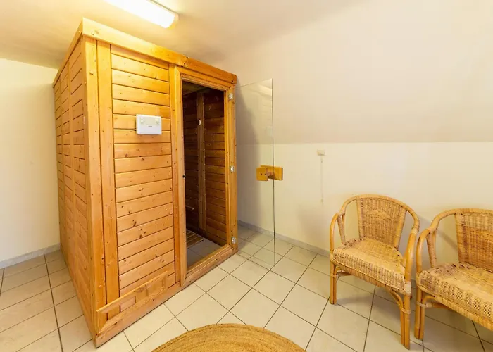 Villa Les Charmes Premium Villa With Pool For 20 Guests