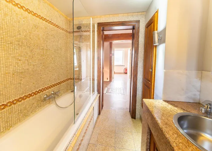 Vakantiehuis Villa Les Charmes Premium Villa With Pool For 20 Guests